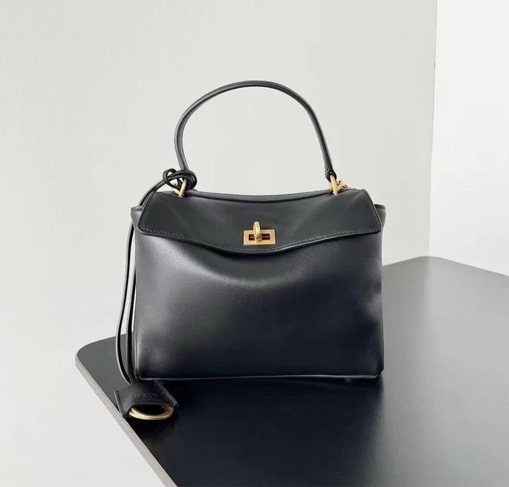 Balenciaga rodeo medium