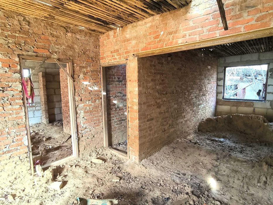 Недорого!Недобудований будинок та 15сот.в Макарові.Підведено газ. - View 4