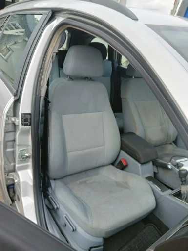 Крісла передні Opel