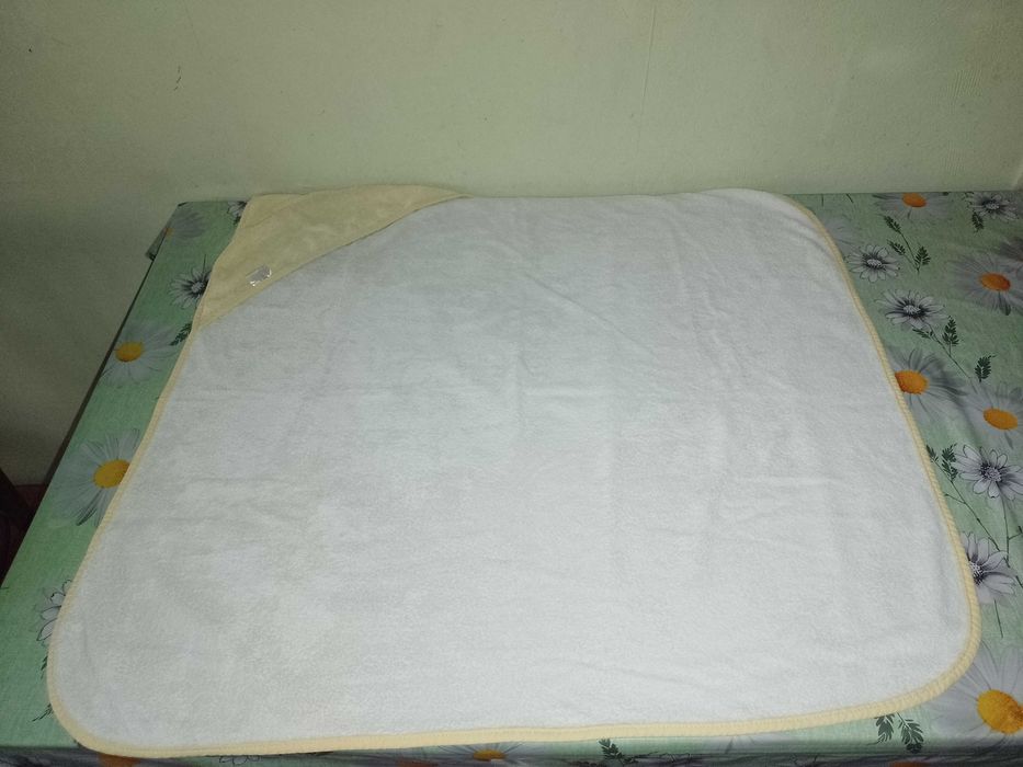 Ręcznik z kapturem dla niemowlaka