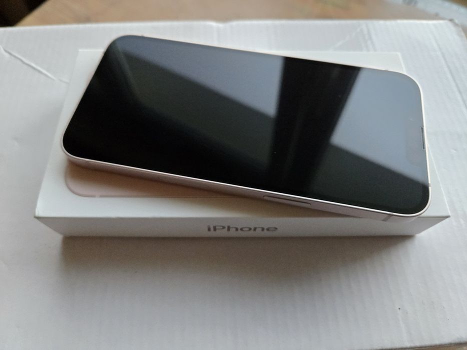 iPhone 13 różowy 128GB