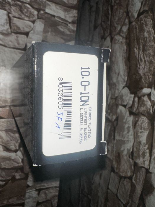 Zestaw nowych farb do włosów artego. 17 szt.