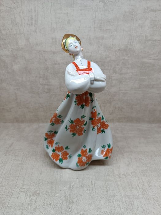 Kijów, porcelanowa figurka „Taniec rosyjski”