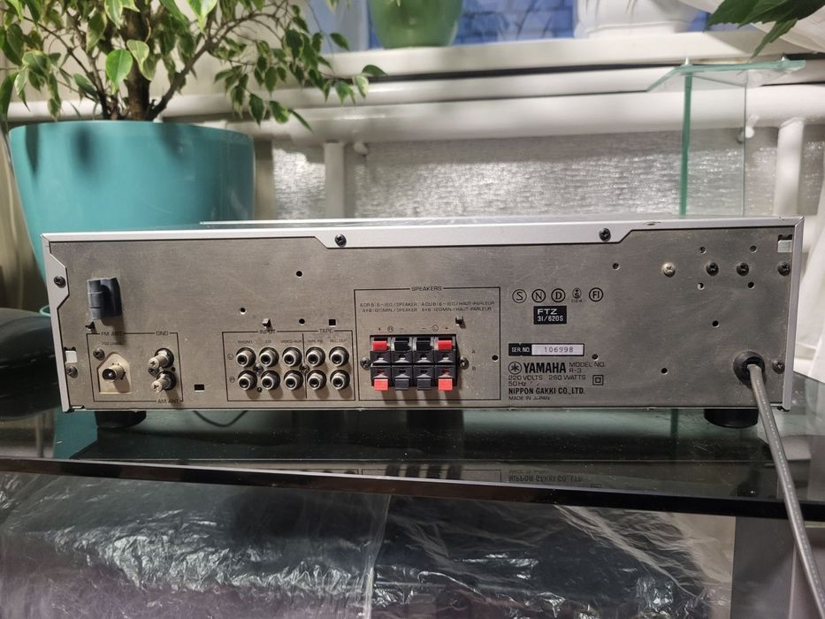 Продам ресивер Yamaha R-3