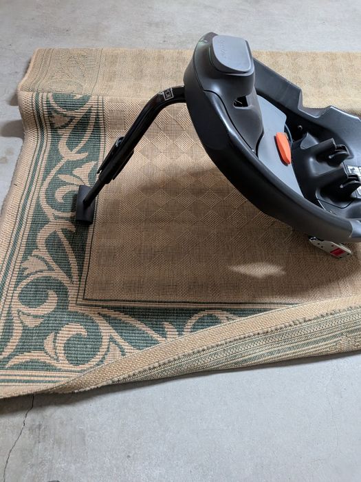 Isofix Cybex em bom estado