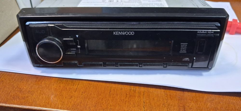 Автомагнітола kenwood kmm-104