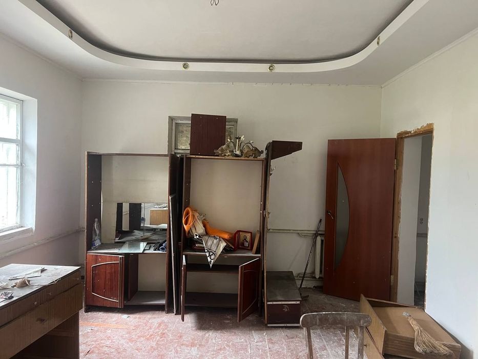 Продам будинок з добудовою можливо на 2 родини <150м²
