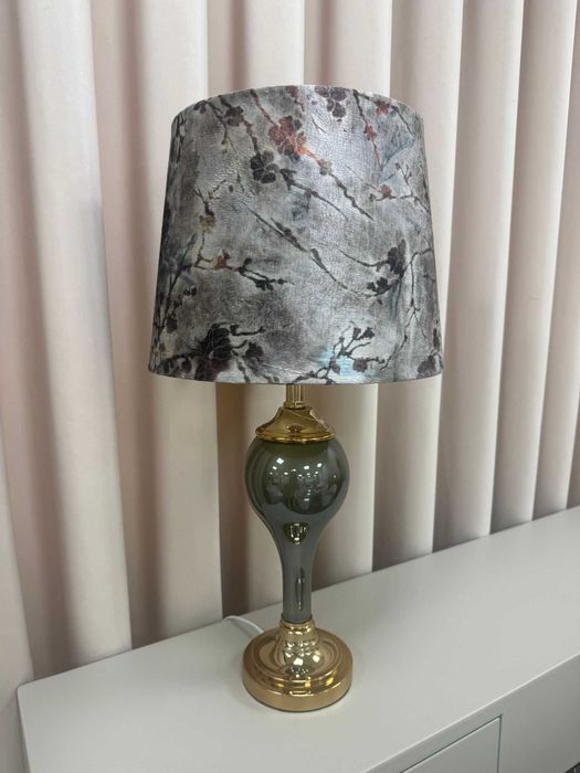 Candeeiro de mesa NOVO