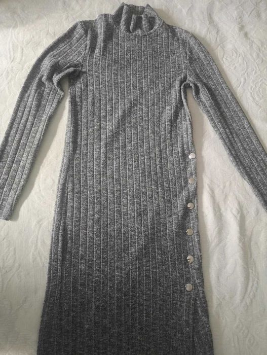 Vestido novo Stradivarius