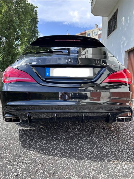 Mercedes Benz AMG CLA 45