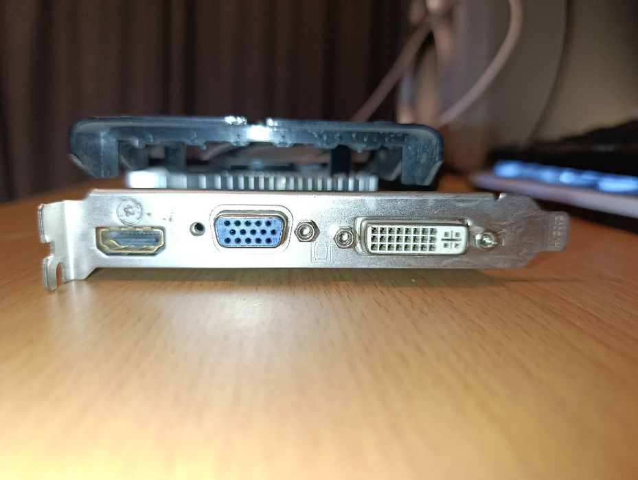 Gigabyte GV-N550D5-1Gi видеокарта