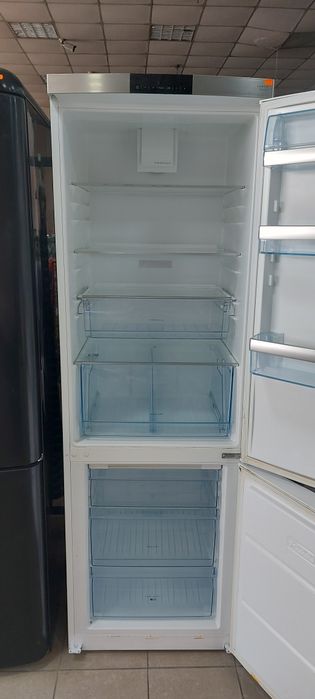 Холодильник AEG CBFF340EL