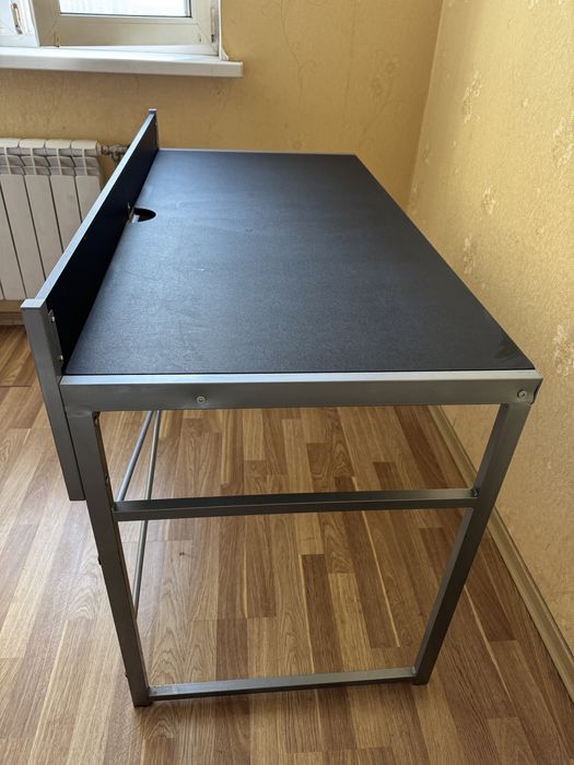 Стол ученический