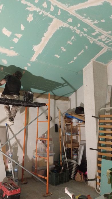 Mason and Tile Layer415833792531015681