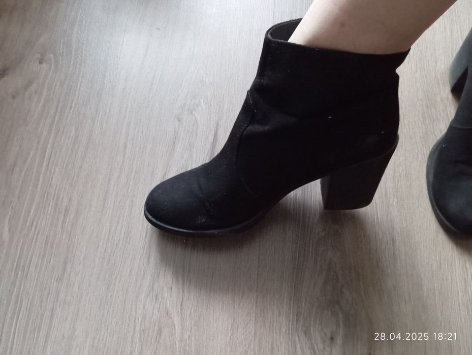 Жіночі ботильйони H&M