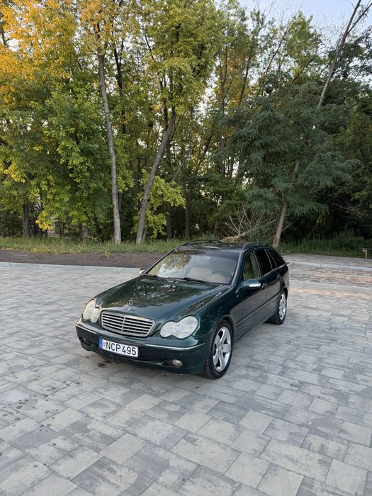 Mersedes-benz C220d автомат дизель в гарному стані