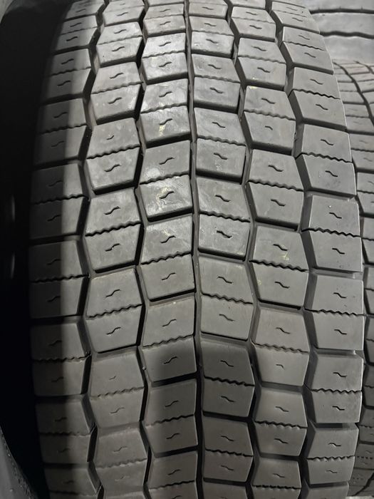 шина вантажна б/в 295/60R22,5 Hankook DH31  (4 шт.)