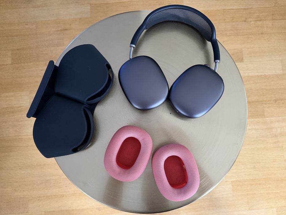 Airpods max 1st Gen - lightning - space grey