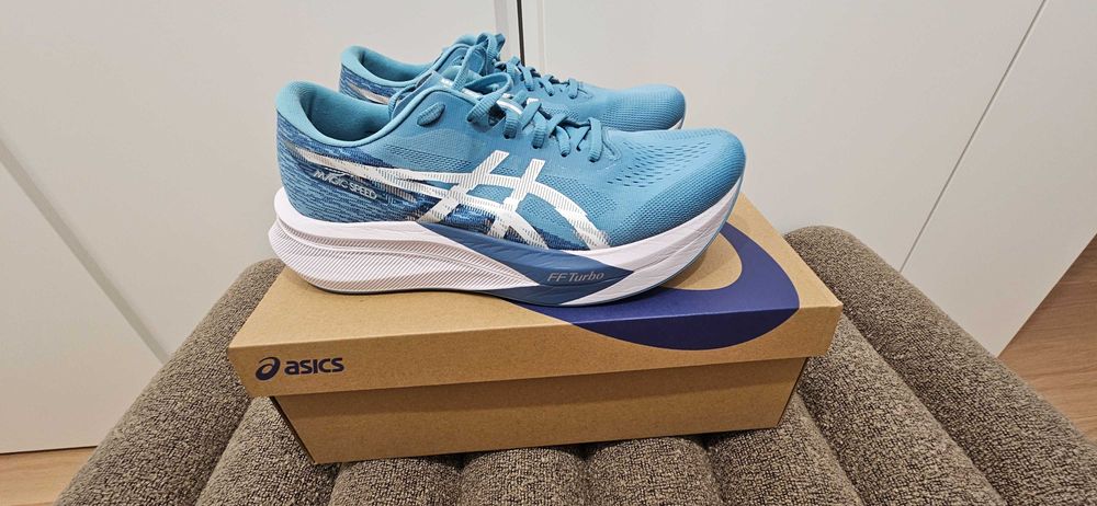 Sprzedam Asics Magic Speed 4