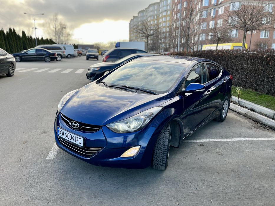 Хюндай Елантра 2011 рік, 1.8 Hyundai Elantra