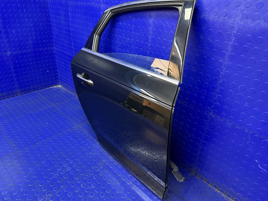 DRZWI kompletne tylne prawe AUDI A4 S4 B9 8W SEDAN tył prawy LY9T | OEM |