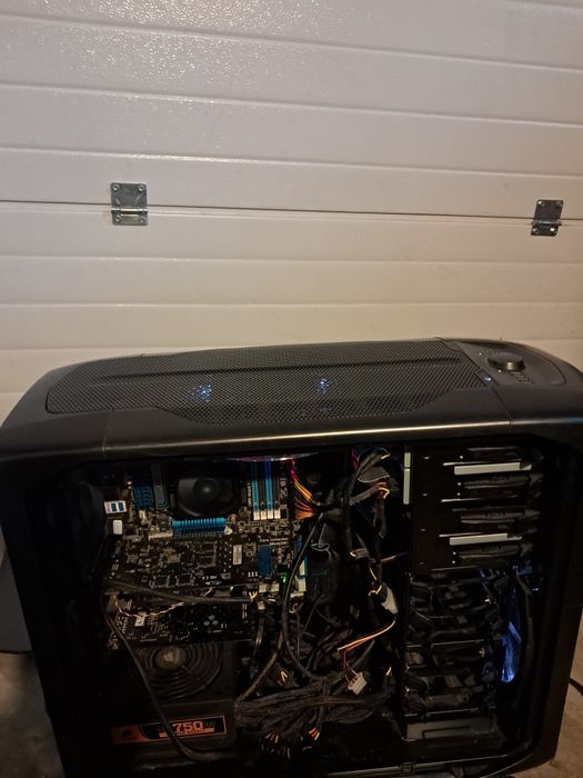 Komputer stacjonarny