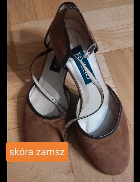 Czółenka skóra zamszowa camel Ryłko