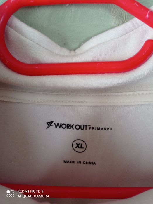 Workout super bluza  rozmiar xl  wiskoza 53 % stan idealny