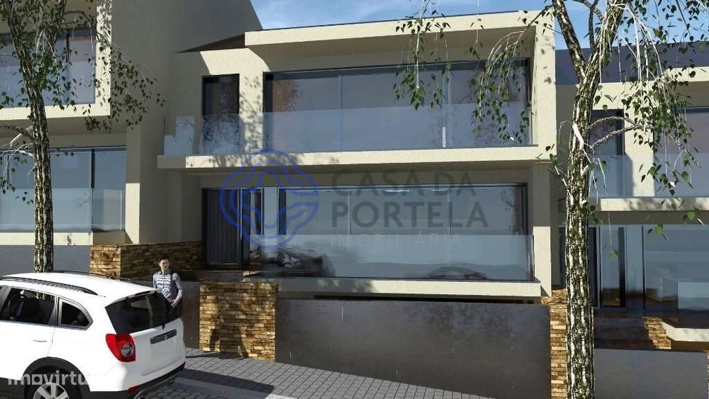 Terreno com projecto de arquitectura aprovado do tipo V3 localizado em