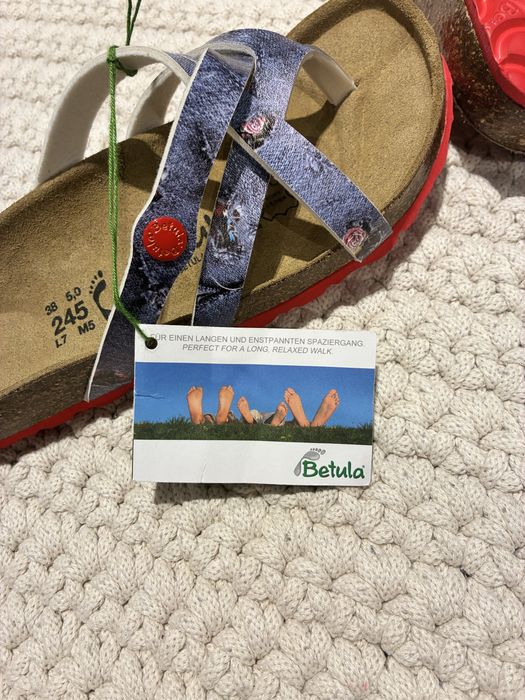 Betula by Birkenstock profilowane klapki japonki