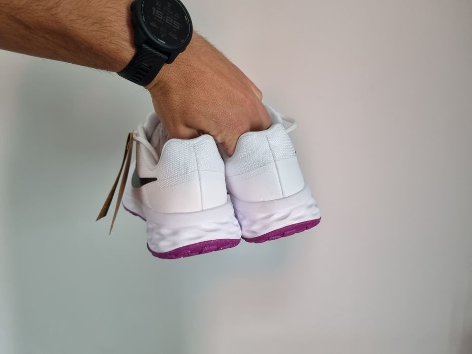 Nike Revolution 6 Next Nature damskie adidasy sportowe Run Running