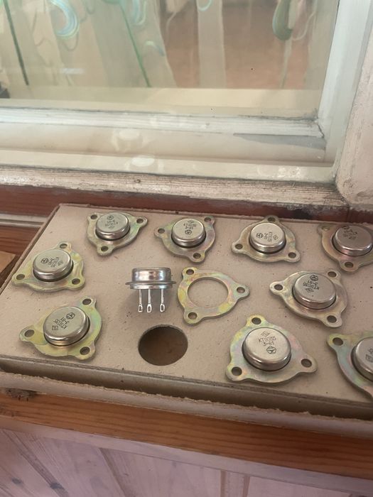 Транзистор кт 903 Б