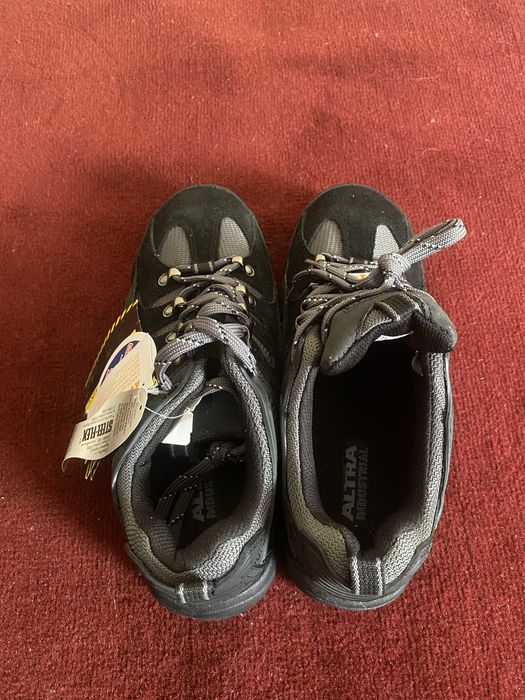 Кросівки     робочі