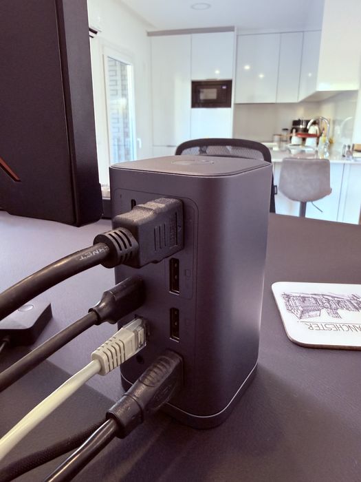 Docking Station 11 em 1 c/ fast charging 100W