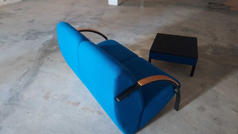 Sofa escritório  e mesa de apoio