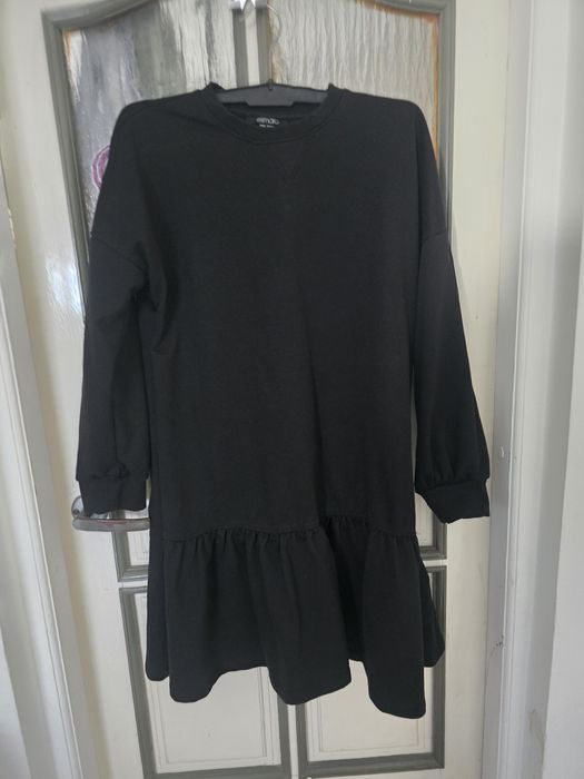 Czarna sukienka mini