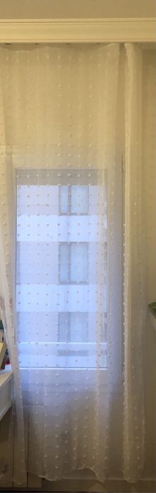 Cortinados brancos para  quarto
