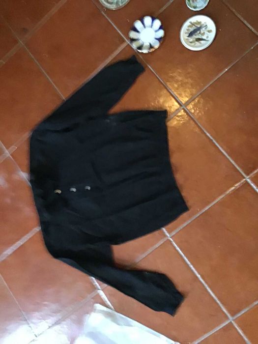 camisola preta tamanho s