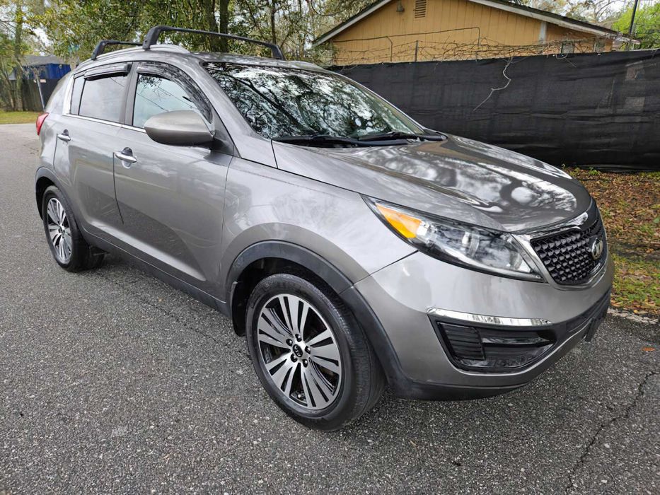 Kia Sportage EX      2016