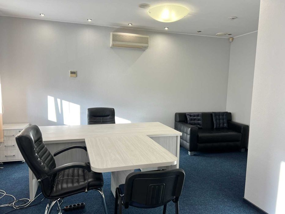 Продаж Бізнес-центру "ОЧАКІВСЬКІЙ", м. Київ