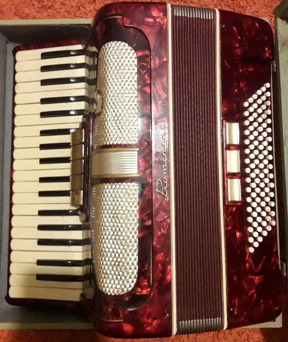 Аккордеон Prominent