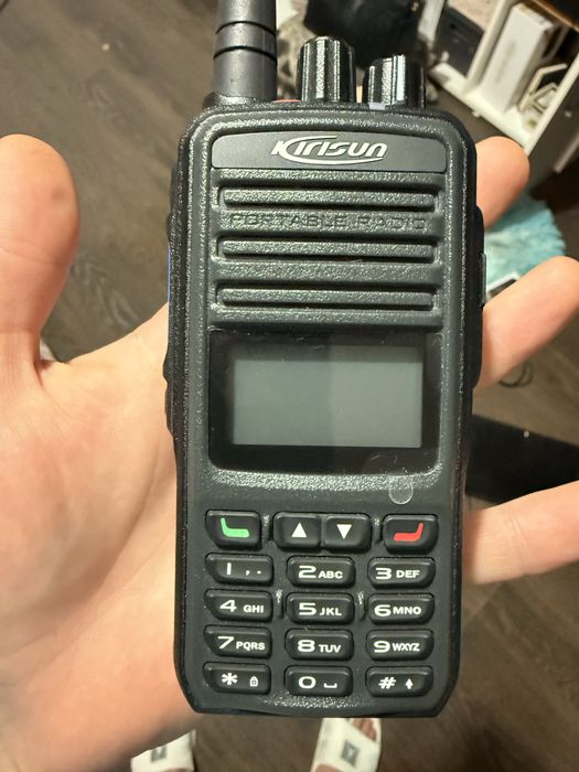 Продам рацию Kirisun w60