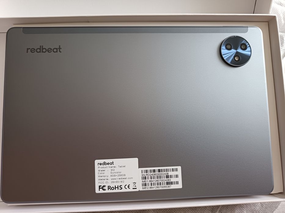 Планшет новий Redbeat M2