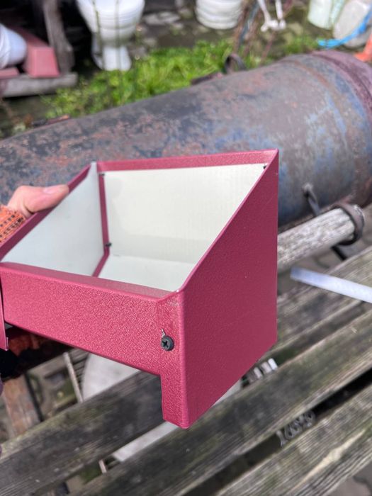 Годівнички, кормушки бункерні для кролів