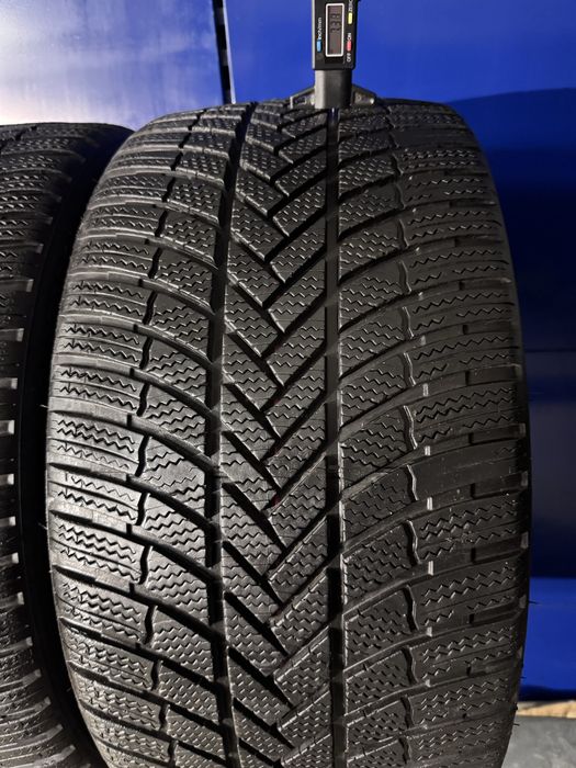 255 35 r 19 Bridgestone Blizzak lm005 255/35r19 зима
