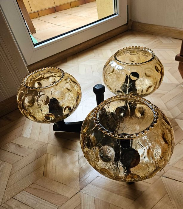 Lampa + żyrandol miodowe klosze. Lata '90.