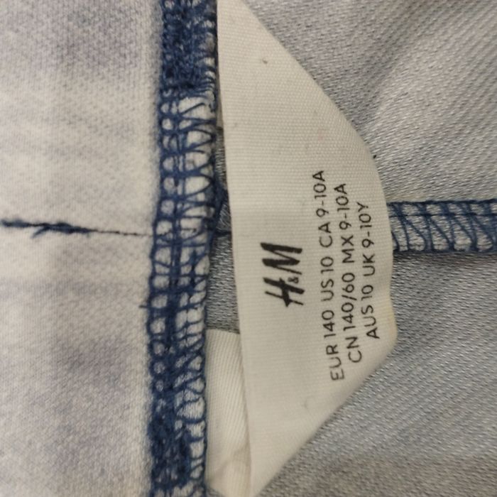 Джинси H&M на дівчинку 9-10 років легкі