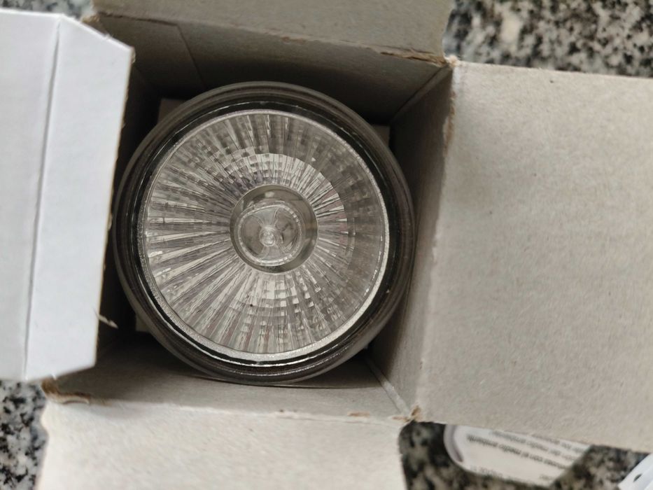 20 Lâmpadas de halogéneo - 42w- luz amarela