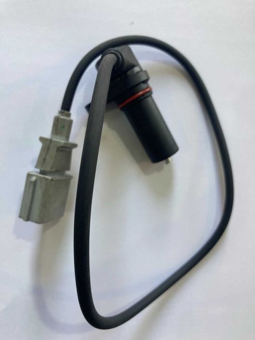 Новый датчик оборотов коленвала 1,9TDI VW/AUDI/SKODA/SEAT 1995-2004гг