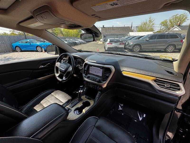 GMC Acadia Denali 2019